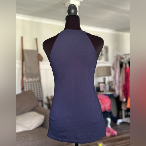 Lilly Pulitzer Shay top in true navy size xxs - Picture 4 of 4